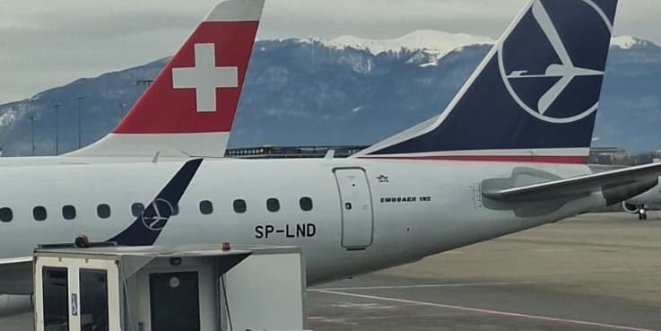zbor cu avionul