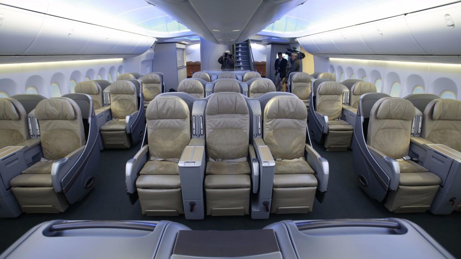 De ce leșină unele persoane în avion: cauze și prevenirea sincopei în timpul zborului